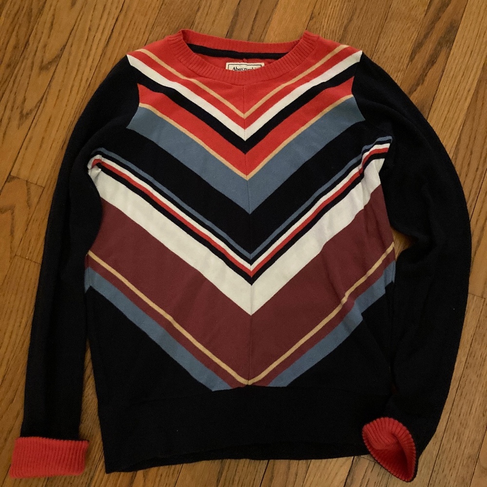 Abercrombie &Fitch Vintage Sweater - Picture 2 of 5